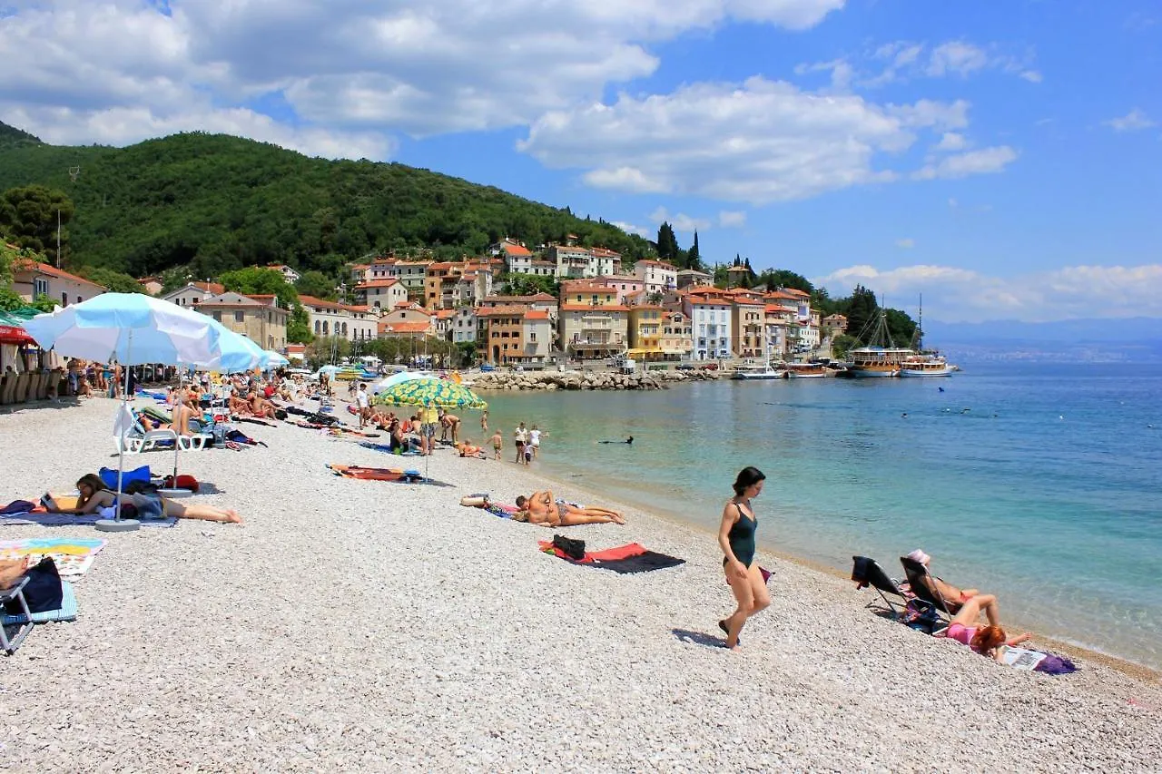 Apartments With A Parking Space Moscenicka Draga, Opatija - 7786 0*,